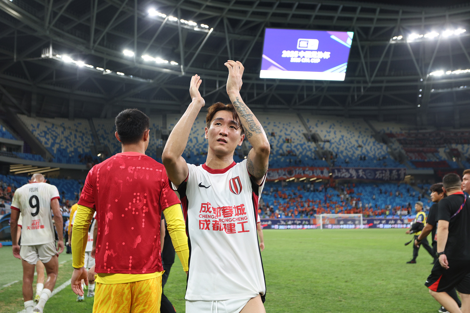 亿博官网关于关键时刻中超焦点战；纽卡斯尔队长鼓劲；管理层满意；资深球员宣示担当的信息