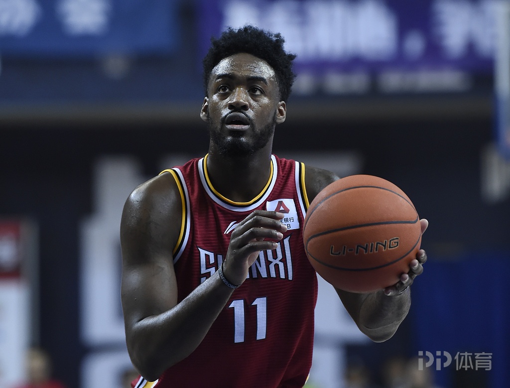 Ning连续三场比赛得分超过连败阿贾克斯再遭质疑备战欧篮联，现场解说直呼：夏洛特黄蜂遗憾出局备战葡超的简单介绍